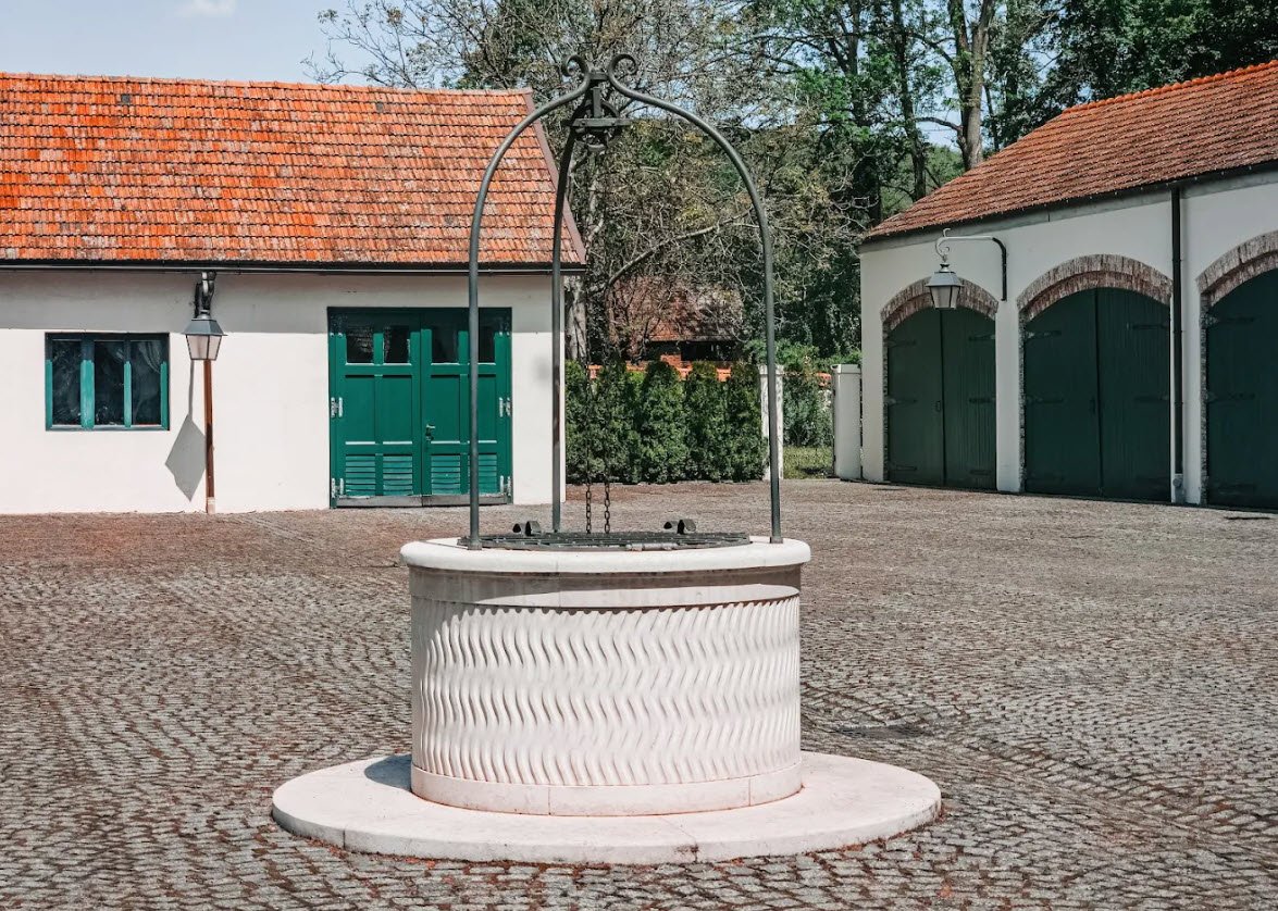 Săvârșin Royal Castle, Săvârșin, Romania, Romania